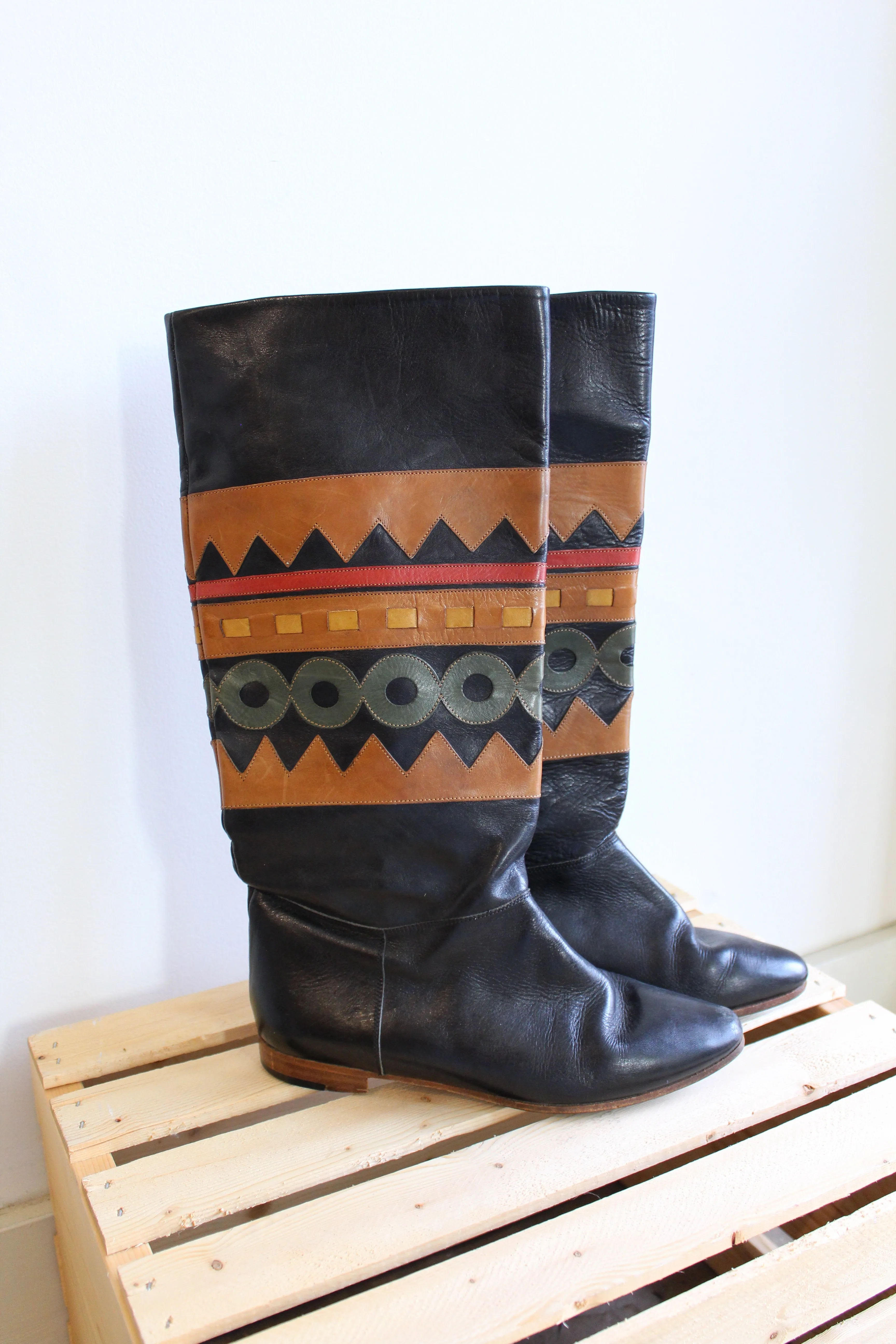 Black Leather Boots with Coloured Design Size 5.5