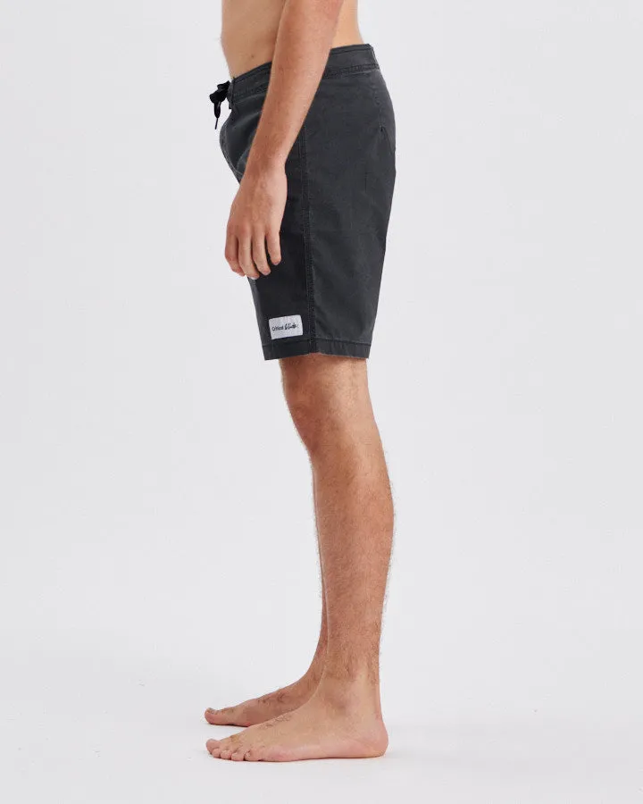 Temples 18" Boardshort - Asphalt