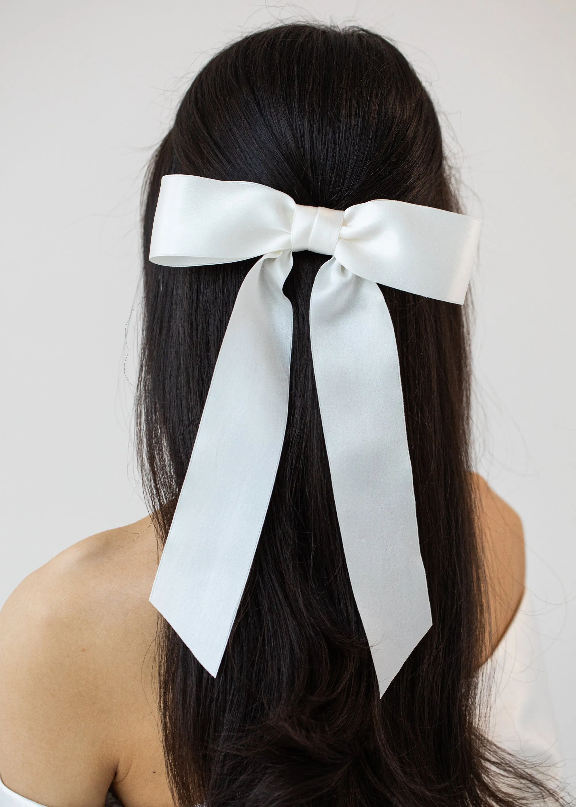 Virginia Bow Barrette -- Snow